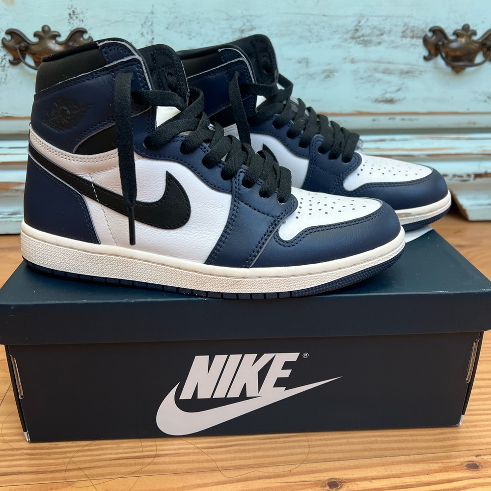 Jordan Retro High “OG” Midnight/ black